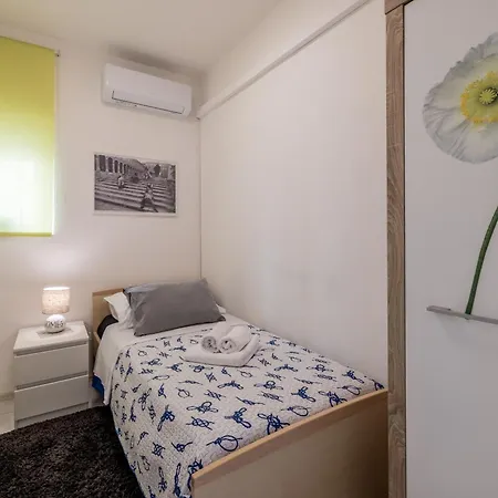 Downtown Apartment Split