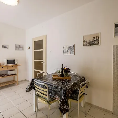 Downtown Apartman *