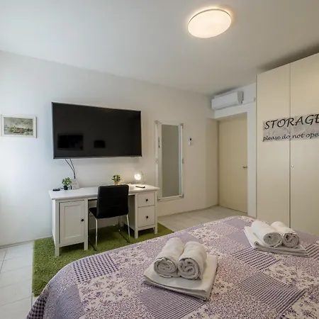 Downtown Apartman *